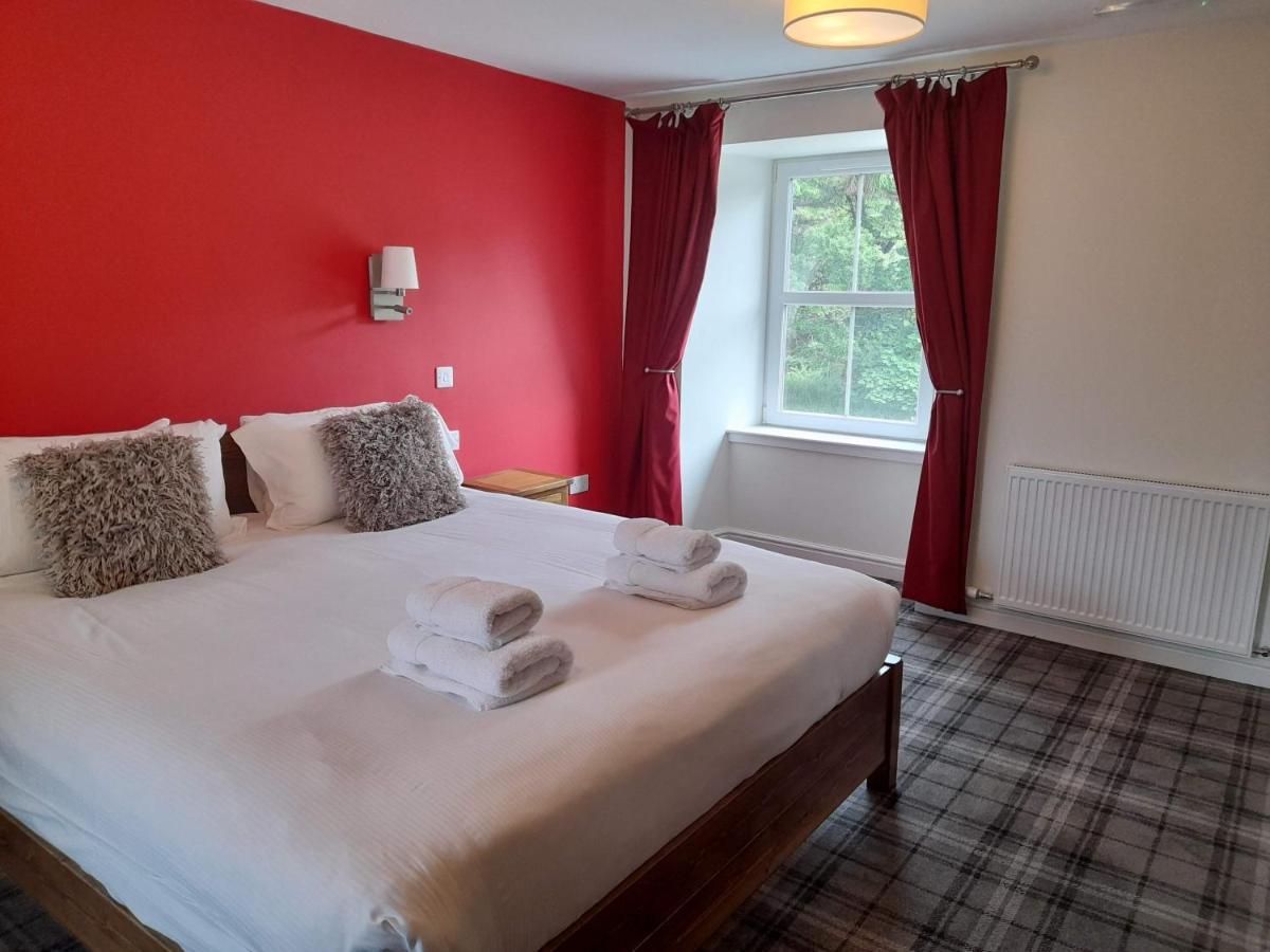 The Rowan Tree Country Hotel Авимор Екстериор снимка