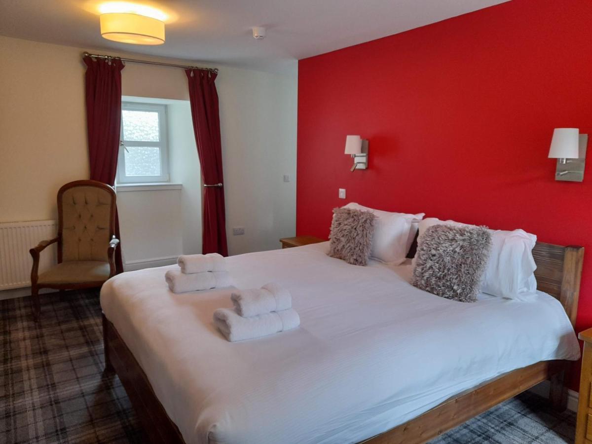The Rowan Tree Country Hotel Авимор Екстериор снимка