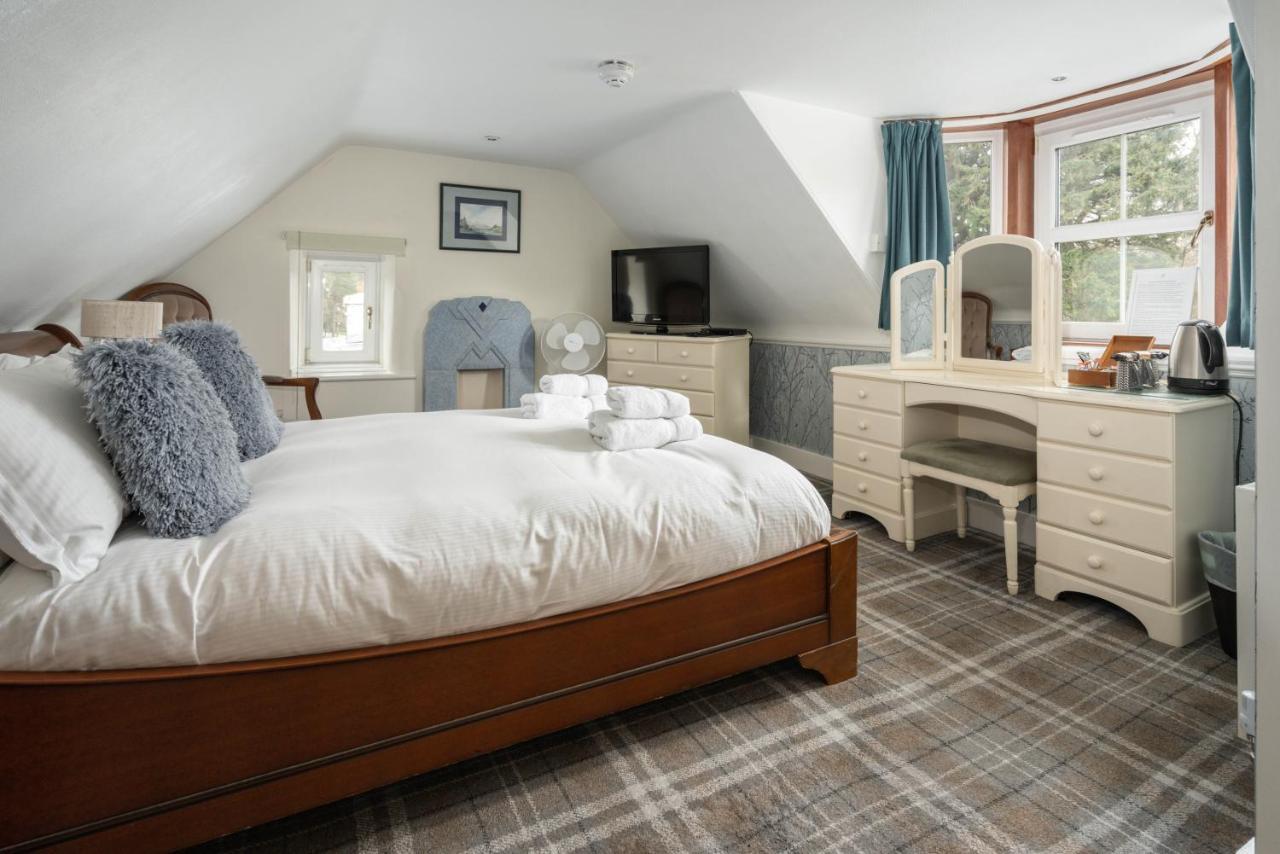 The Rowan Tree Country Hotel Авимор Екстериор снимка