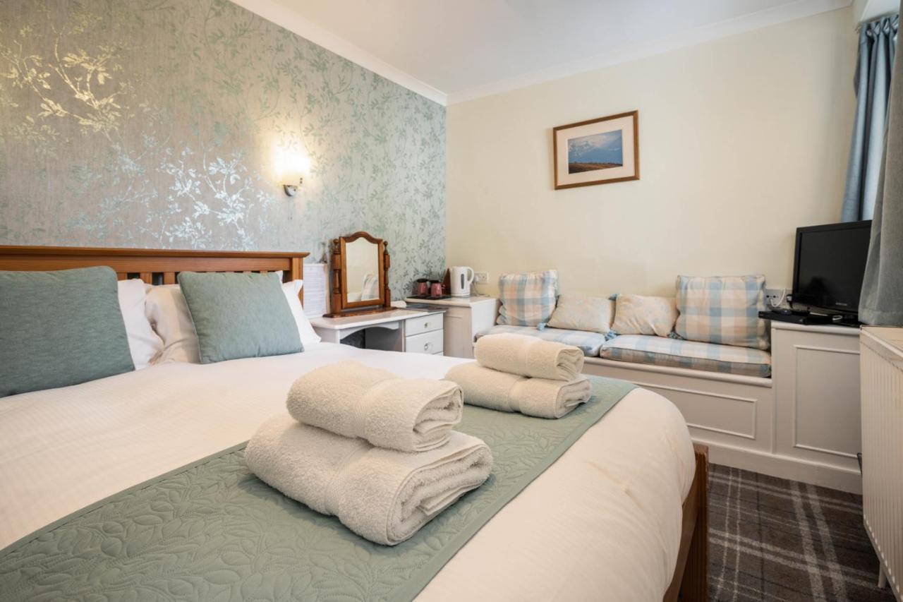 The Rowan Tree Country Hotel Авимор Екстериор снимка